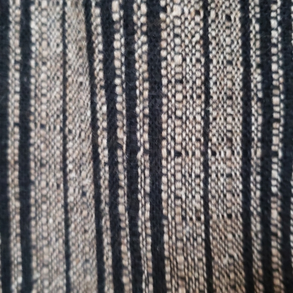 B&P Pencil Skirt with Wooden Buttons and Slit - Picture 3 of 7